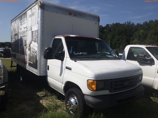 8-08114 (Trucks-Box)  Seller:Private/Dealer 2006 FORD E350