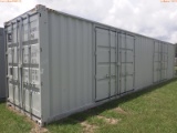 8-13179 (Equip.-Container)  Seller:Private/Dealer 40 FOOT METAL SHIPPING CONTAIN