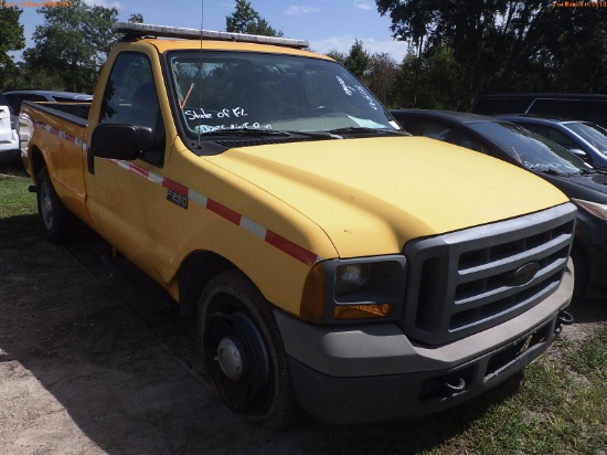 9-05118 (Trucks-Pickup 2D)  Seller: Florida State D.O.T. 2005 FORD F250