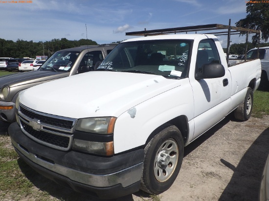 9-05120 (Trucks-Pickup 2D)  Seller: Florida State Fair Authority 2007 CHEV SILVE