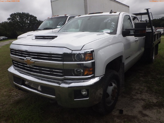 10-08117 (Trucks-Flatbed)  Seller:Private/Dealer 2017 CHEV 3500