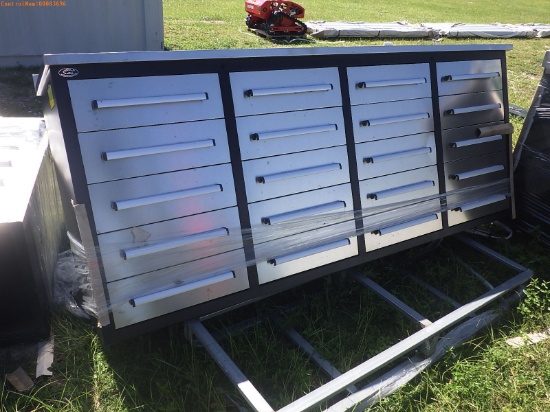 10-13136 (Equip.-Specialized)  Seller:Private/Dealer 7 FOOT 20 DRAWER METAL WORK