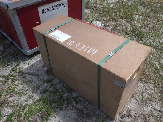 10-13114 (Equip.-Automotive)  Seller:Private/Dealer GREATBEAR 20000LB ELECTRIC W