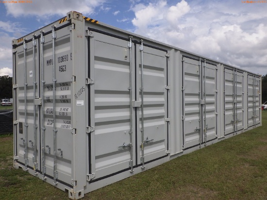 10-12225 (Equip.-Container)  Seller:Private/Dealer 40 FOOT METAL SHIPPING CONTAI