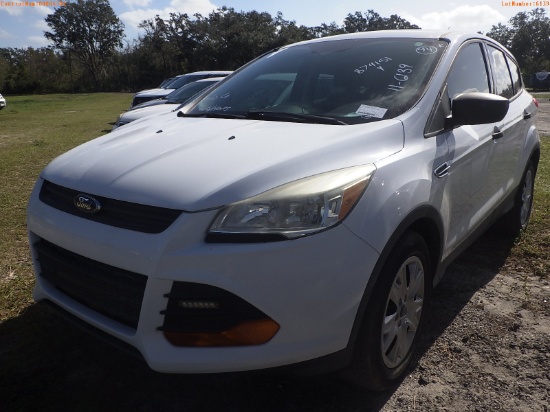 11-06139 (Cars-SUV 4D)  Seller: Gov-Pinellas County BOCC 2015 FORD ESCAPE
