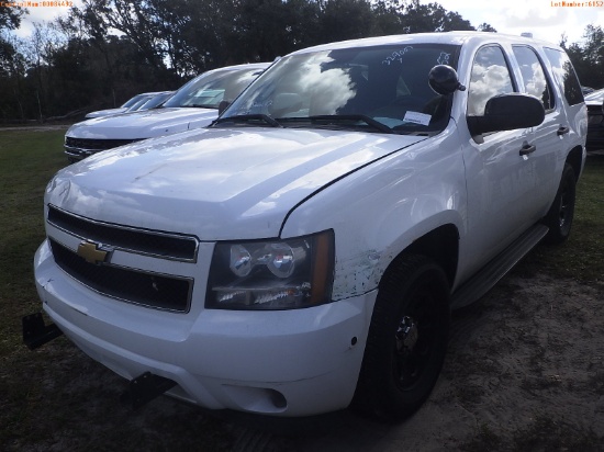 11-06152 (Cars-SUV 4D)  Seller: Gov-Pinellas County Sheriffs Ofc 2013 CHEV TAHOE