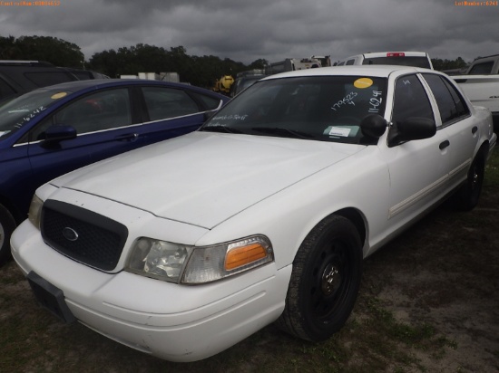 11-06241 (Cars-Sedan 4D)  Seller: Gov-Hernando County Sheriffs 2011 FORD CROWNVI