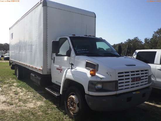 11-08118 (Trucks-Box)  Seller:Private/Dealer 2005 GMC C5