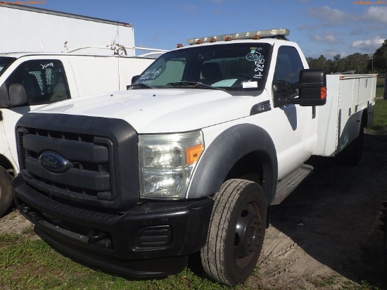 11-08215 (Trucks-Utility 2D)  Seller: Gov-Pinellas County BOCC 2015 FORD F550
