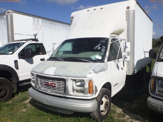 11-08217 (Trucks-Box)  Seller: Gov-Pinellas County BOCC 2000 GMC 3500