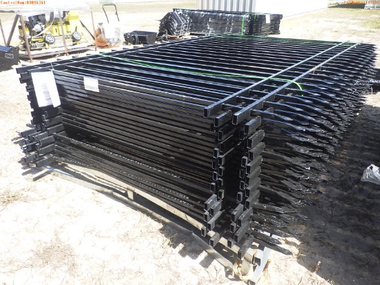 11-13106 (Equip.-Materials)  Seller:Private/Dealer LOT OF FEN20 METAL LANDSCAPE