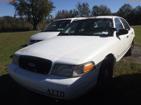 12-10136 (Cars-Sedan 4D)  Seller: Gov-Hillsborough County School 2007 FORD CROWN