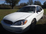12-10138 (Cars-Sedan 4D)  Seller: Gov-Hillsborough County School 2004 FORD TAURU