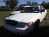 12-10136 (Cars-Sedan 4D)  Seller: Gov-Hillsborough County School 2007 FORD CROWN