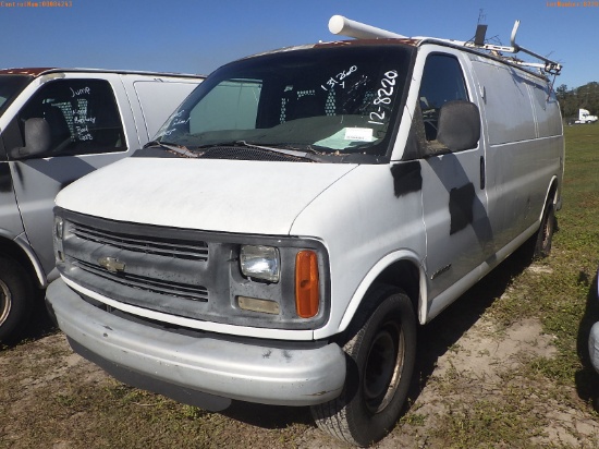 12-08220 (Trucks-Van Cargo)  Seller: Gov-Hillsborough County School 1999 CHEV 35
