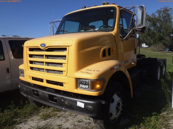 12-08212 (Trucks-Tractor)  Seller: Florida State D.O.T. 1997 FORD LT9501