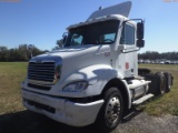 12-09117 (Trucks-Tractor)  Seller:Private/Dealer 2005 FRHT COLUMBIA