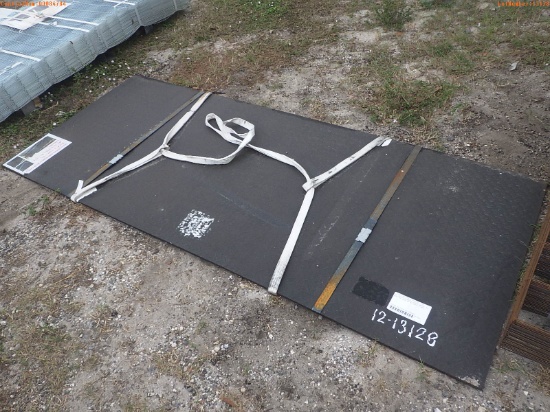 12-13128 (Equip.-Materials)  Seller:Private/Dealer (5) BLACK DIAMOND PLATE  39 B