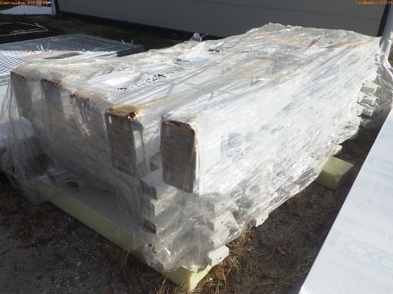 12-13124 (Equip.-Materials)  Seller:Private/Dealer (10) 36 BY 72 INCH PVC GARDEN
