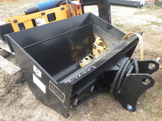 12-12223 (Equip.-Implement misc.)  Seller:Private/Dealer GIYI EXCAVATOR TILTING