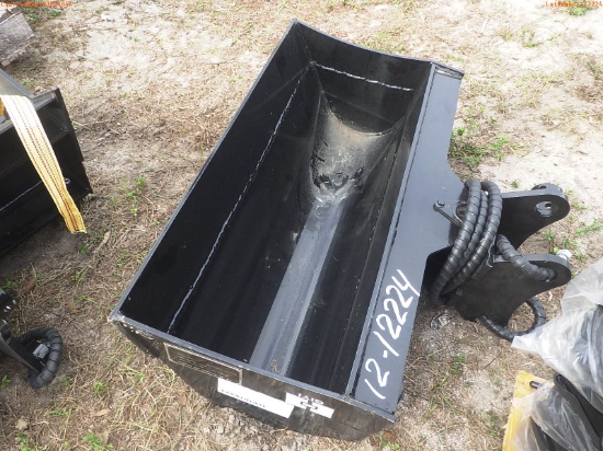 12-12224 (Equip.-Implement misc.)  Seller:Private/Dealer GIYI EXCAVATOR TILTING