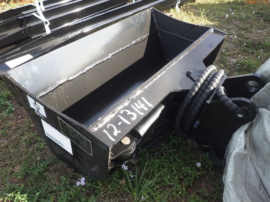 12-13141 (Equip.-Implement misc.)  Seller:Private/Dealer GIYI EXCAVATOR SWIVEL B