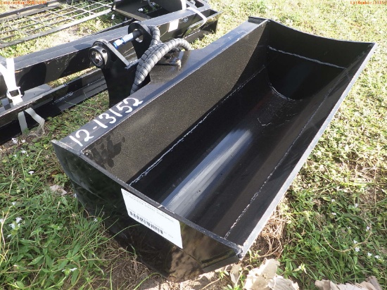 12-13152 (Equip.-Implement misc.)  Seller:Private/Dealer GIYI TILTING EXCAVATOR