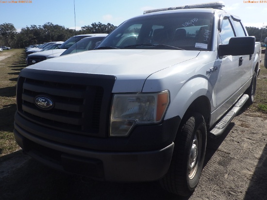1-06114 (Trucks-Pickup 4D)  Seller: Gov-Hillsborough County B.O.C.C. 2011 FORD F