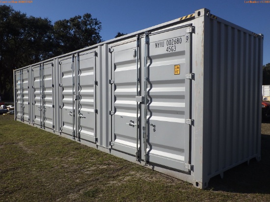 1-13100 (Equip.-Container)  Seller:Private/Dealer 40 FOOT METAL SHIPPING CONTAIN