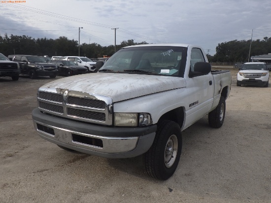 2-06125 (Trucks-Pickup 2D)  Seller: Florida State D.E.P. 2001 DODG RAM1500
