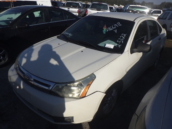 2-05122 (Cars-Sedan 4D)  Seller:Private/Dealer 2010 FORD FOCUS