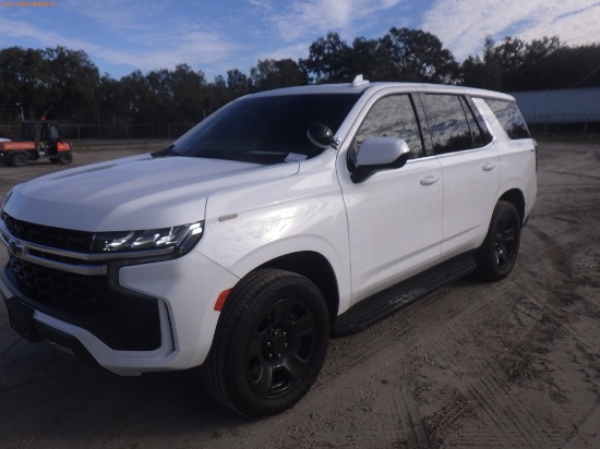 2-06217 (Cars-SUV 4D)  Seller: Gov-Hillsborough County Sheriffs 2021 CHEV TAHOE