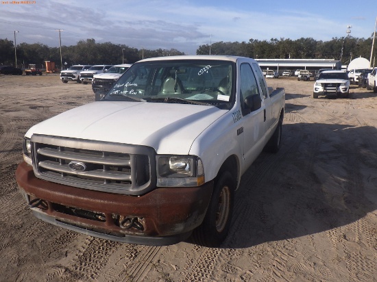 2-05139 (Trucks-Pickup 2D)  Seller: Gov-City of Palmetto 2004 FORD F250