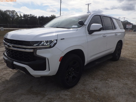 2-06231 (Cars-SUV 4D)  Seller: Gov-Hillsborough County Sheriffs 2022 CHEV TAHOE
