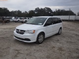 2-06118 (Cars-Van 4D)  Seller: Gov-Pinellas County BOCC 2016 DODG GRANDCARA