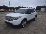 2-06152 (Cars-SUV 4D)  Seller: Gov-Pinellas County BOCC 2015 FORD EXPLORER