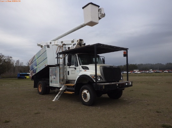 2-08211 (Trucks-Aerial lift)  Seller: Gov-Pinellas County BOCC 2008 INTL WORKSTA
