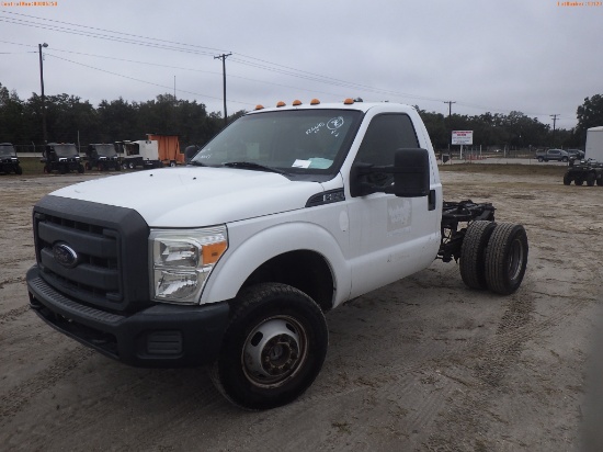 2-08214 (Trucks-Chasis)  Seller: Gov-Pinellas County BOCC 2014 FORD F350