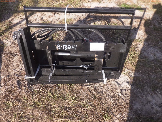 2-13241 (Equip.-Implement misc.)  Seller:Private/Dealer GIYI GY-CYHC SIDE SHIFT