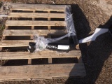 2-13246 (Equip.-Parts & accs.)  Seller:Private/Dealer SET OF PALLET FORKS