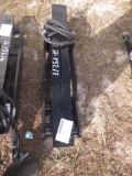 2-13217 (Equip.-Implement misc.)  Seller:Private/Dealer GIYI EXCAVATOR THUMB (SE