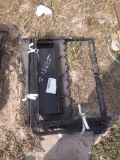 2-13225 (Equip.-Implement misc.)  Seller:Private/Dealer GIYI QUICK CONNECT PALLE