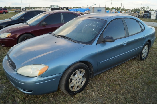 2005 Ford Taurus SE 4 Door Sedan