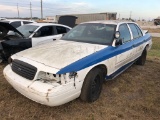 2000 Ford Crown Victoria Police Car