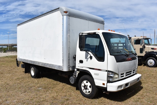 2007 GMC W4500 16ft Box Truck