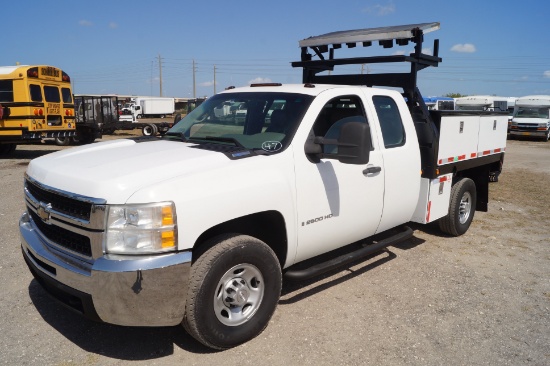 2009 Chevy Silverado 2500 HD 4x4 Extended Cab Service Truck