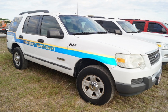 2006 Ford Explorer 4X4 Sport Utility Vehicle