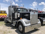 2007 Kenworth W900L T/A Sleeper Truck Tractor