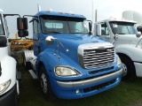 2005 Freightliner Columbia T/A Day Cab