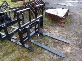 Skid Steer Fork Attachment 48in Pallet Forks